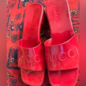 GUCCI Rubber Platform Block Heel Mules Slides 37